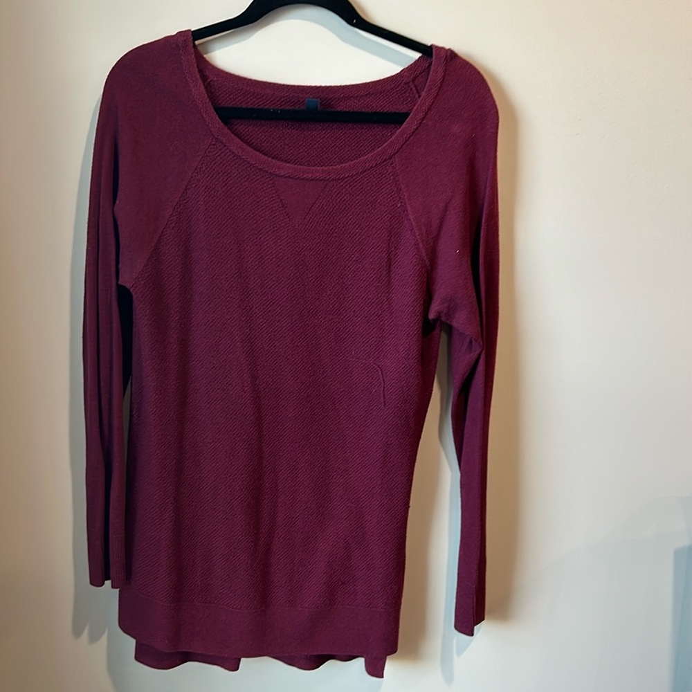 AE lightweight sweater